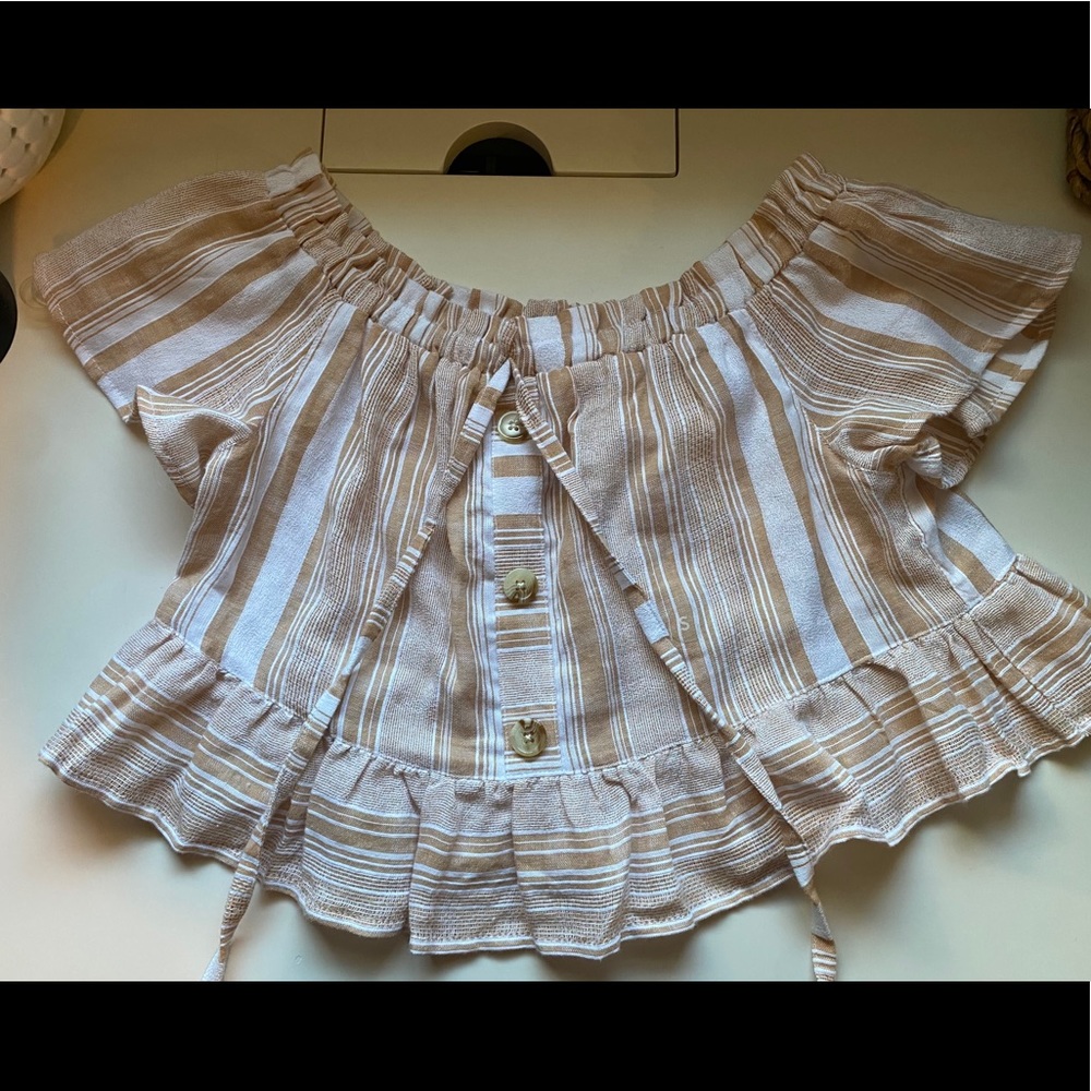 trendy summer top!!💗☀️